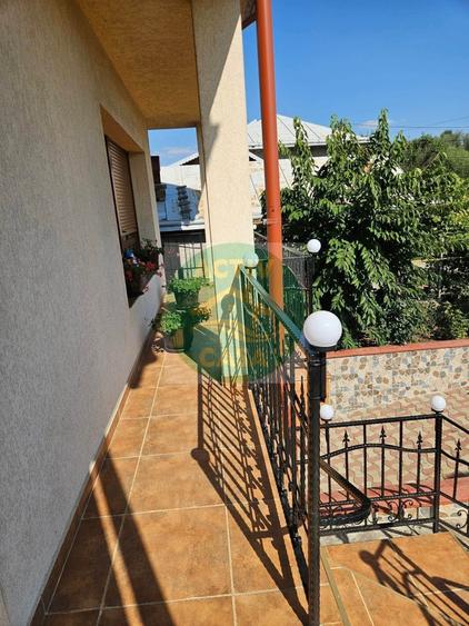 Casă cu 5 camere cu Teren 500 Mp în Sagna