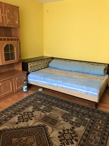Garsonieră decomandată în Central