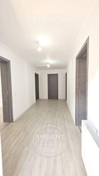 Casă individuală cu 3 camere cu Canalizare în Industrială