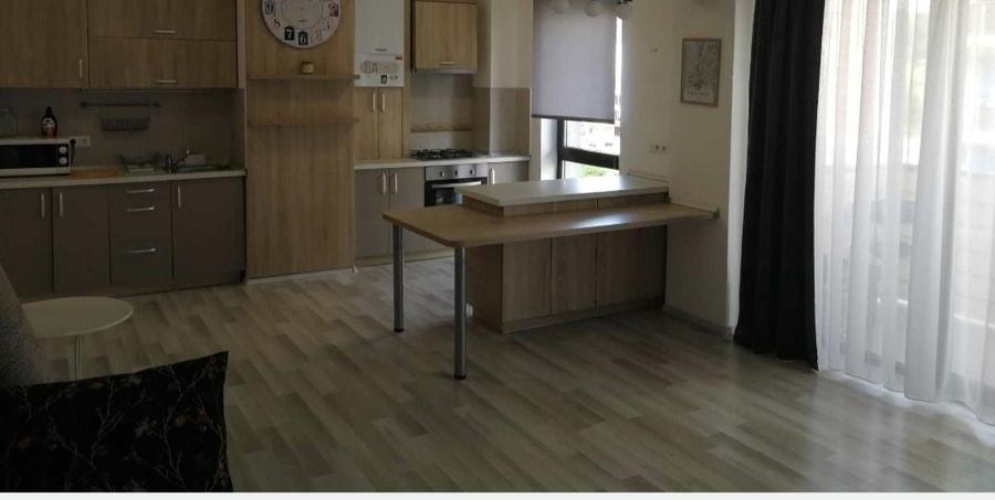 Apartament cu 2 camere decomandat în Tudor