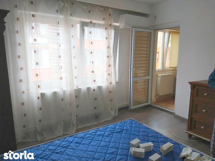 Garsonieră decomandată în Central