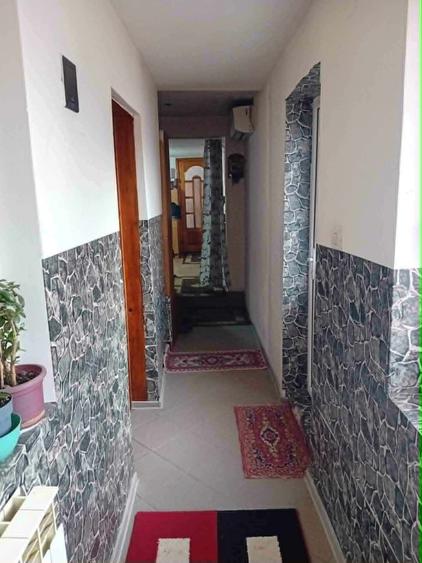Casă individuală cu 4 camere cu Canalizare în Șerbănești