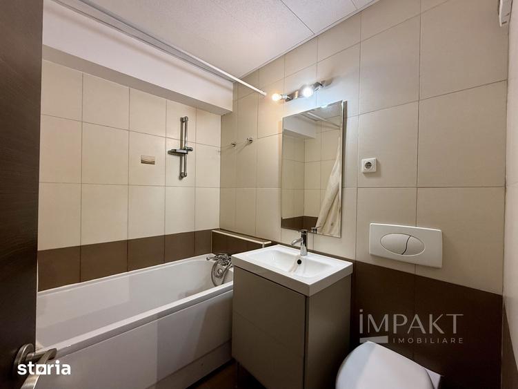 Apartament cu 3 camere în Plopilor