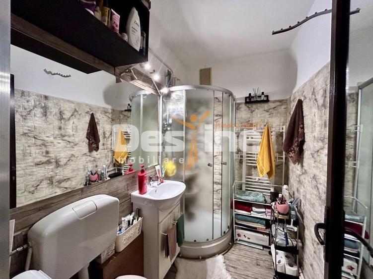 Apartament cu 2 camere semidecomandat, mobilat în Nord