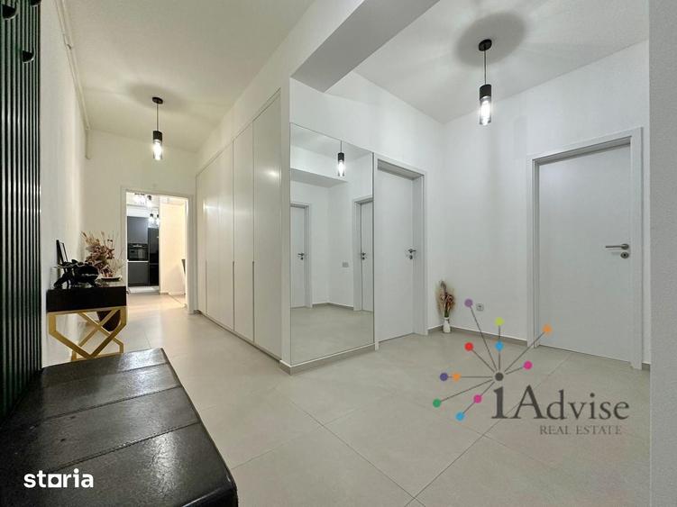 Apartament cu 3 camere în Tractorul