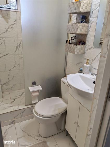 Apartament cu 3 camere semidecomandat în George Enescu