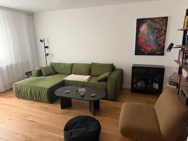 Apartament cu 2 camere decomandat, mobilat în Eroii Revoluției