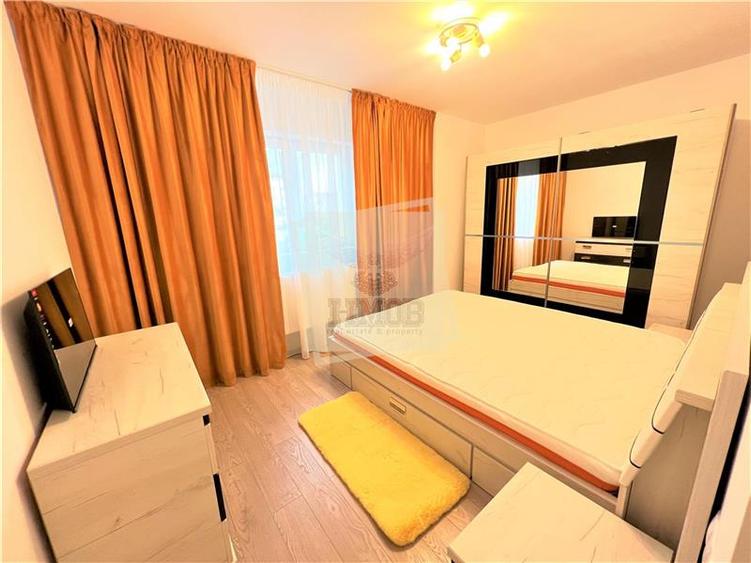 Apartament cu 3 camere semidecomandat, mobilat în Central