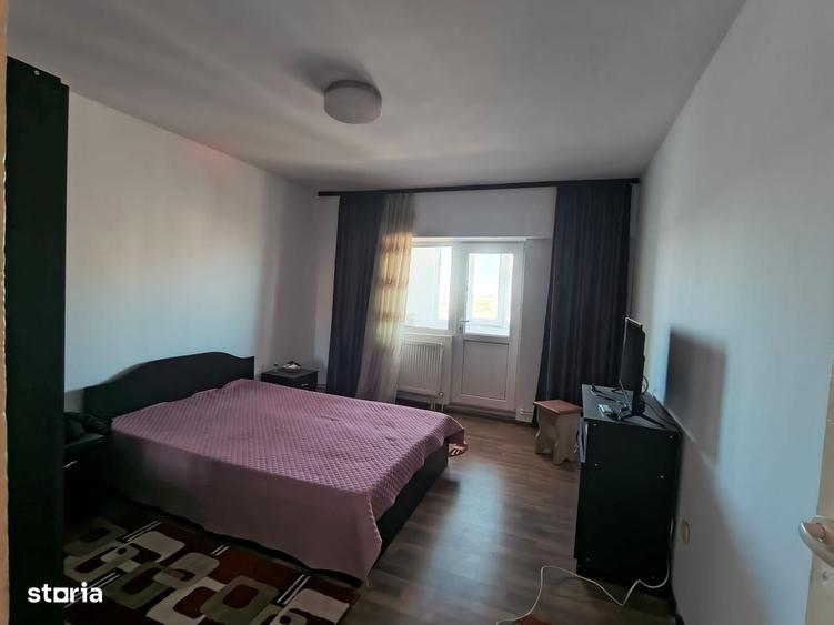 Apartament cu 3 camere, mobilat în Gara