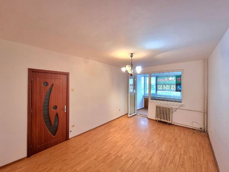 Apartament cu 2 camere semidecomandat, mobilat în Girocului