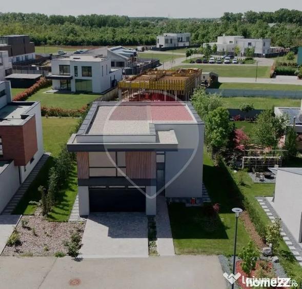 Casă cu 5 camere cu Teren 753 Mp în Balotești