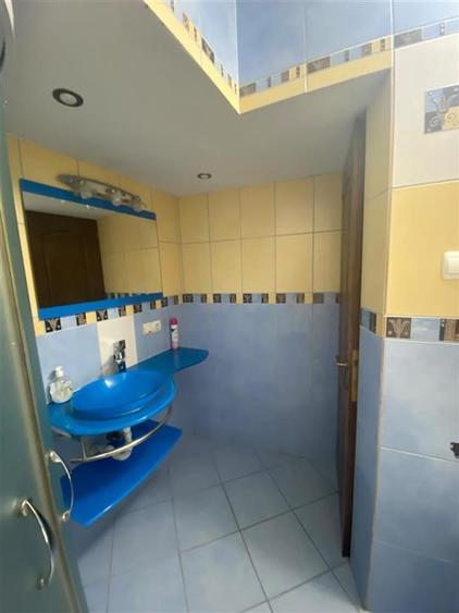 Apartament cu 3 camere decomandat, mobilat în Păcurari