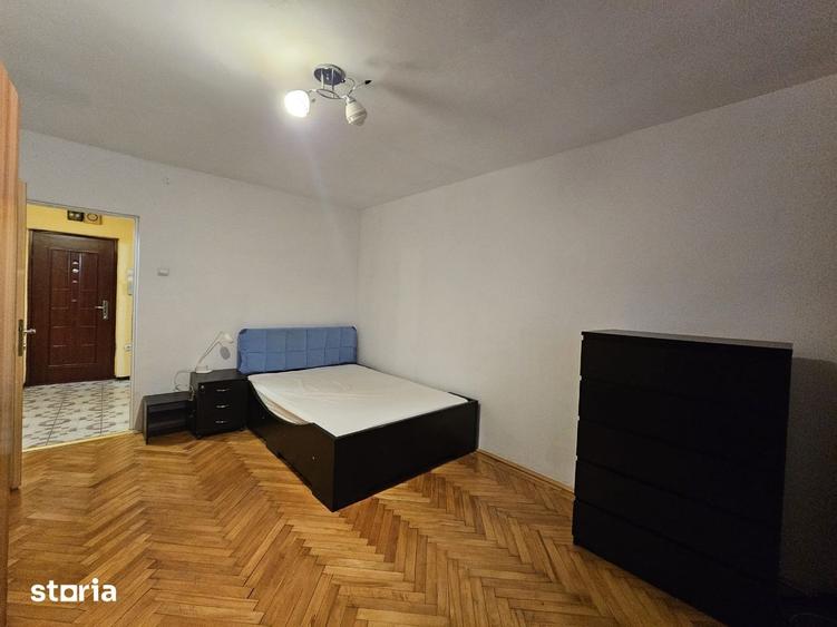 Apartament cu 2 camere decomandat în Piața Centrală
