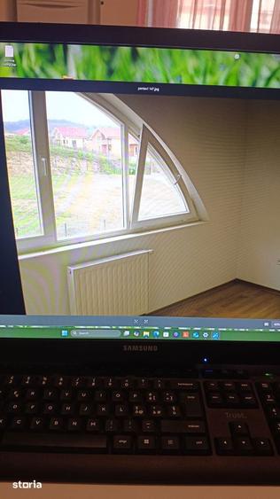 Casă cu 5 camere cu Teren 720 Mp în Livezeni