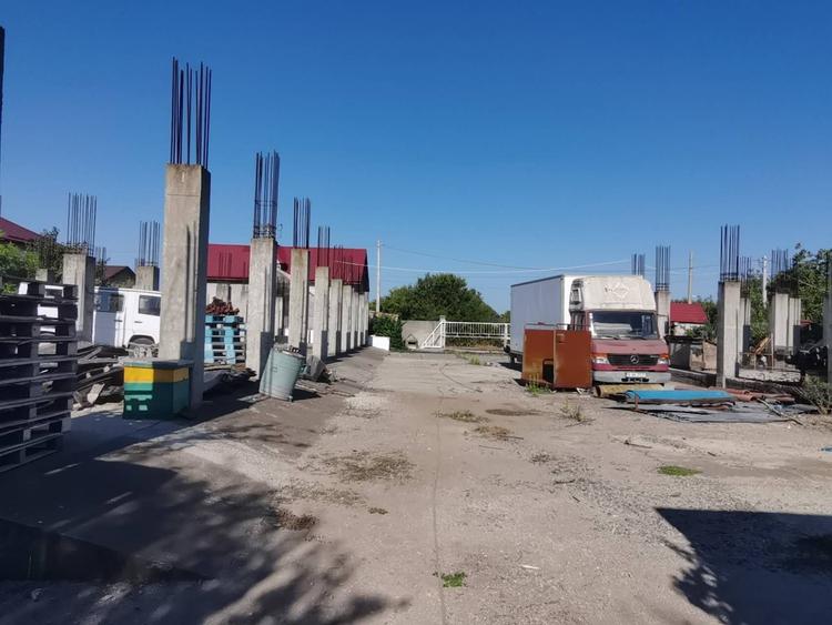 Casă cu 4 camere în Brănești