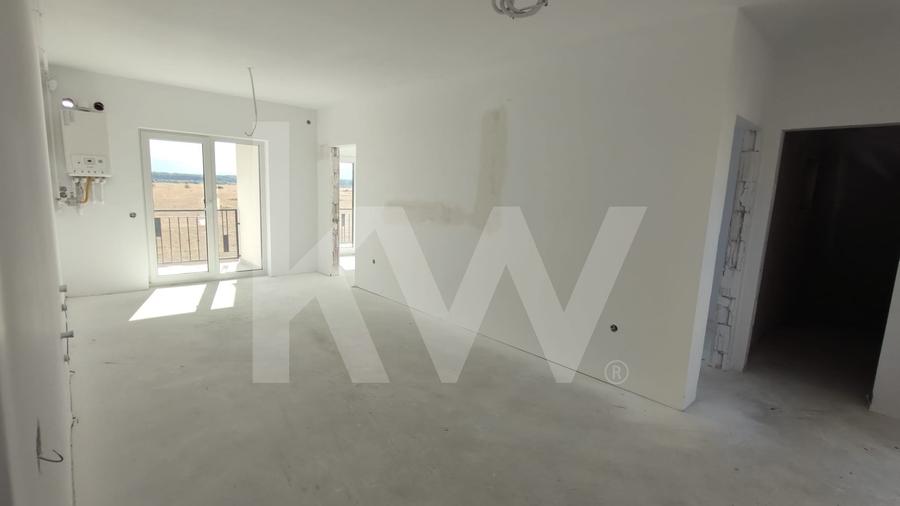 Apartament cu 3 camere semidecomandat în Mihai Viteazul