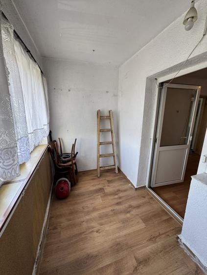 Apartament cu 2 camere decomandat în Malu Roșu