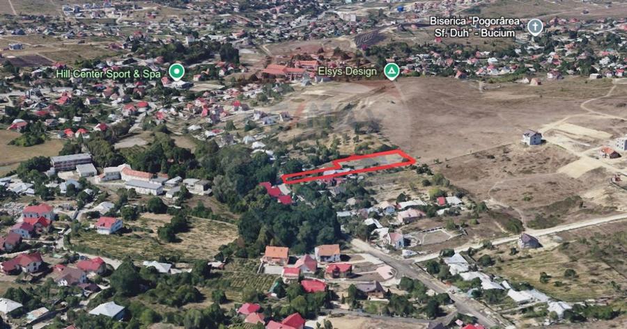 Teren Construcții intravilan de 2700 mp, în Bucium