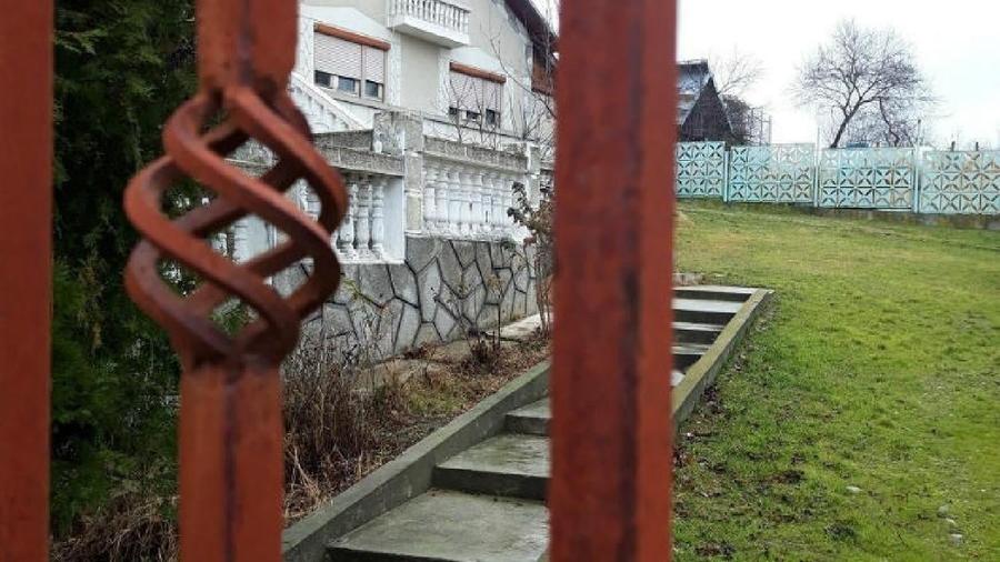 Casă individuală cu 4 camere cu Teren 465 Mp în Raciu