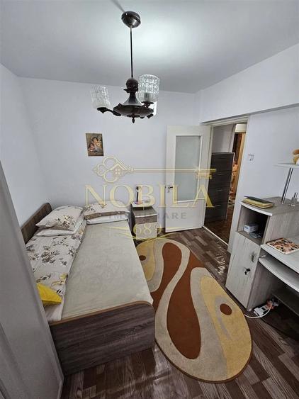 Apartament cu 5 camere în Central