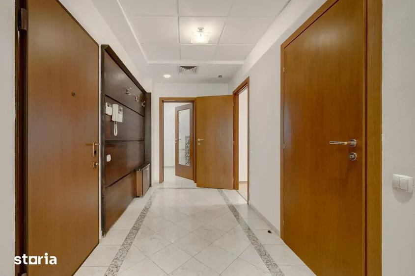 Apartament cu 3 camere în Primăverii