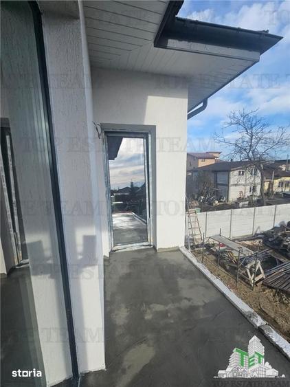 Casă cu 4 camere cu Teren 464 Mp în Joița