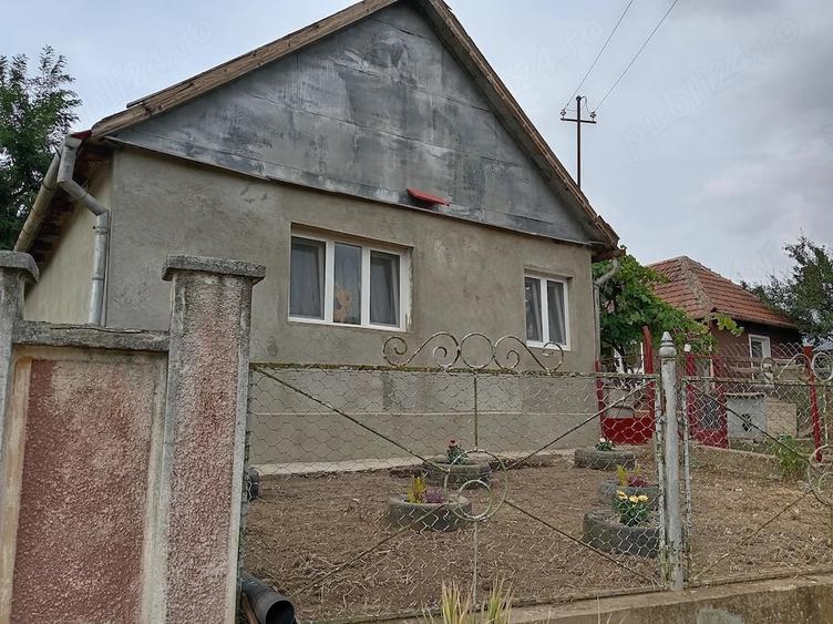 Casa de vanzare in Uileacul de munte la 12 km de Oradea Terenul 2685mp - 2