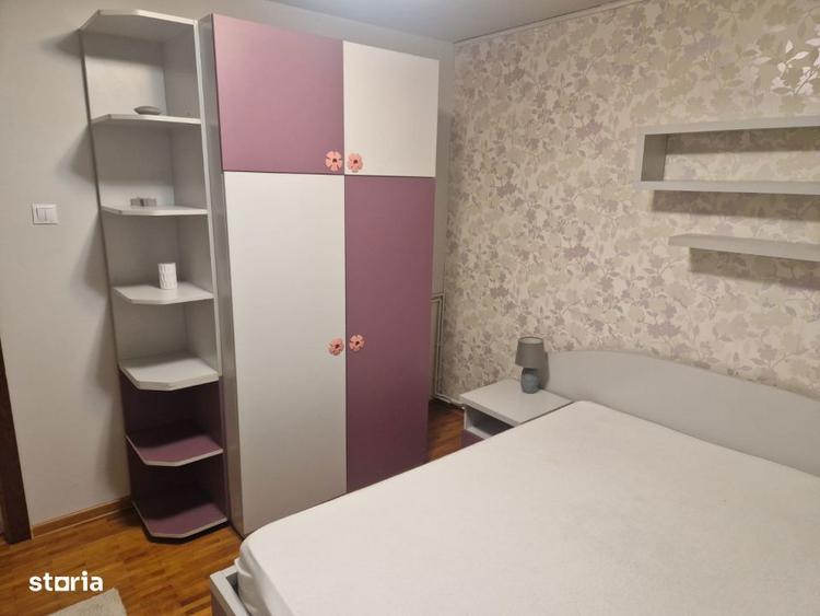 Apartament cu 2 camere decomandat, mobilat în Central