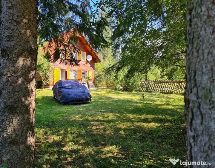 Casă cu 4 camere cu Teren 390 Mp în Izvoru Mureșului