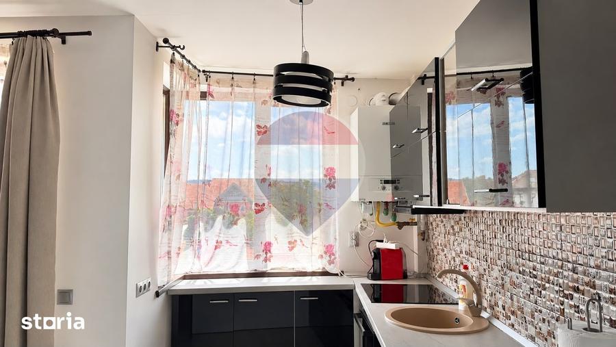 Apartament cu 3 camere semidecomandat în Bulgaria
