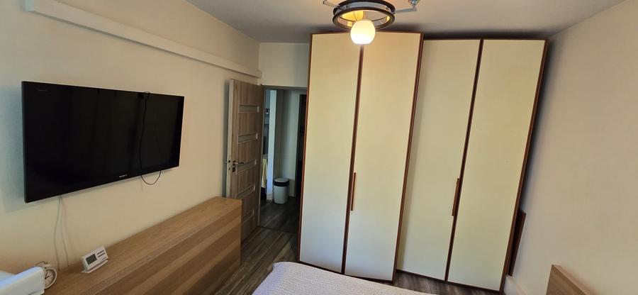 Apartament cu 2 camere semidecomandat în Tineretului