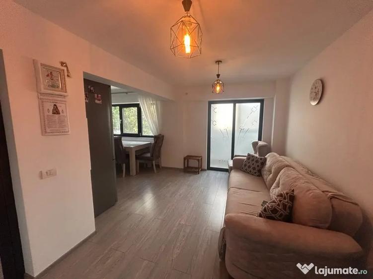 Apartament cu 2 camere decomandat în Plantelor