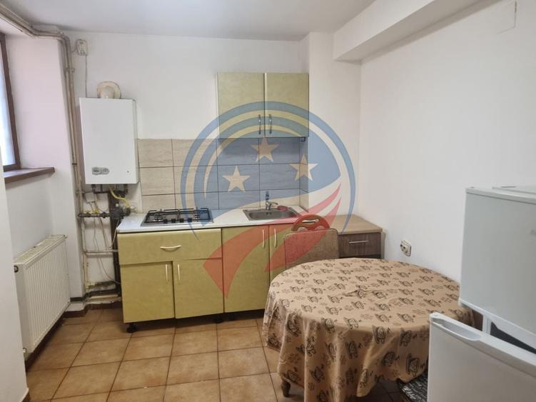 Garsonieră decomandată, mobilată în Calea Severinului