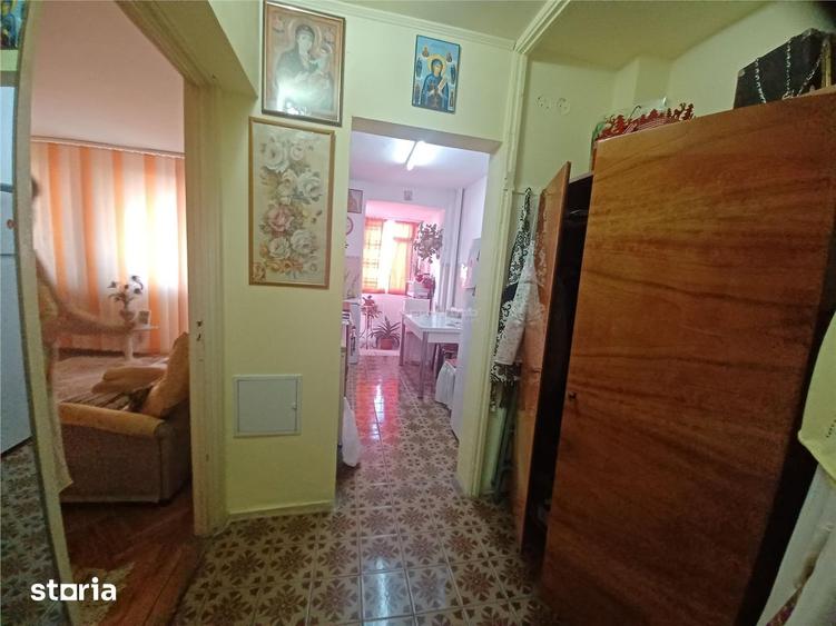 Apartament cu 2 camere semidecomandat în Muncii