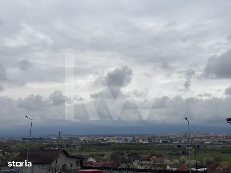 Teren de 587 mp, în Gușterița