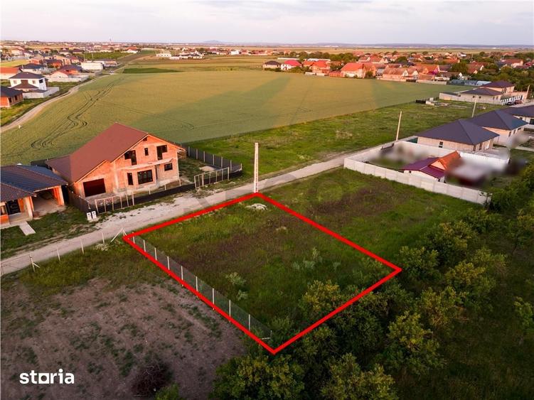 Teren de 500 mp, în Nojorid
