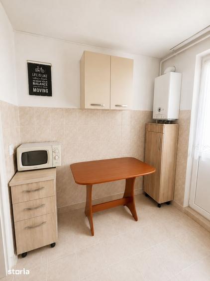 Garsoniera decomandata, spatioasa, in bloc de apartamente, zona Triaj! - 10