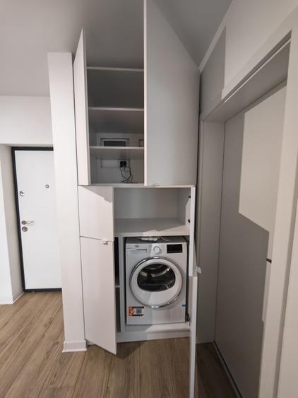 Apartament cu 2 camere semidecomandat în Apărătorii Patriei