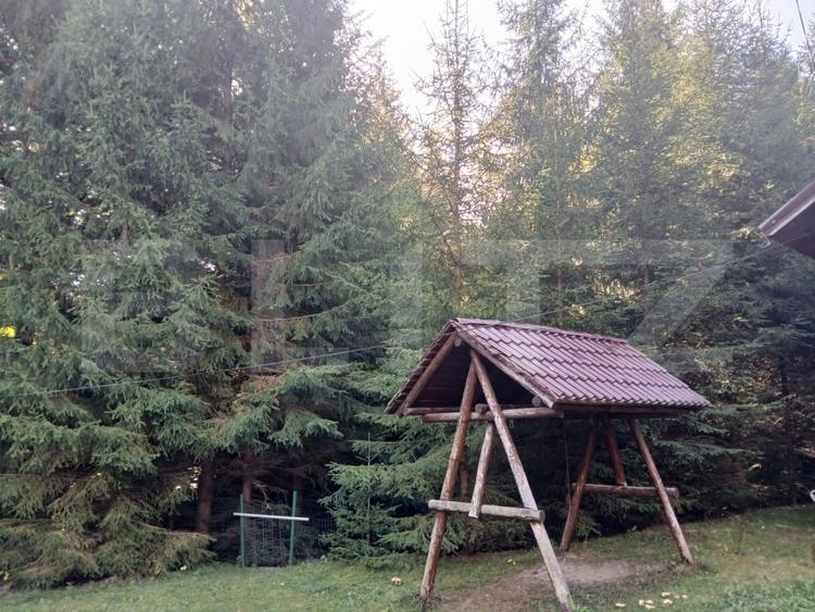 Casă individuală cu 6 camere cu Teren 1100 Mp în Vadu Negrilesei