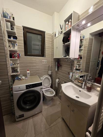 Apartament cu 2 camere decomandat în Dobroești