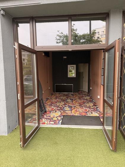 Spațiu comercial, de 16 mp, în Florești