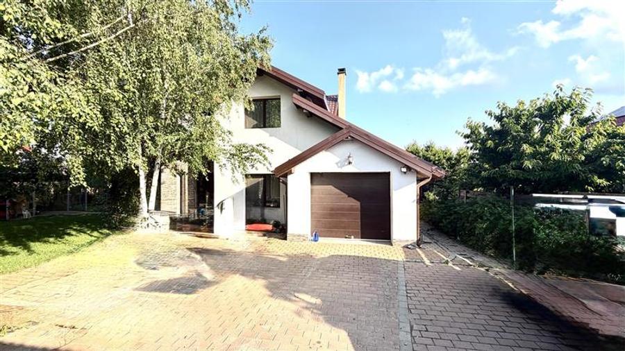 Casă individuală cu 5 camere cu Teren 1000 Mp în Aroneanu