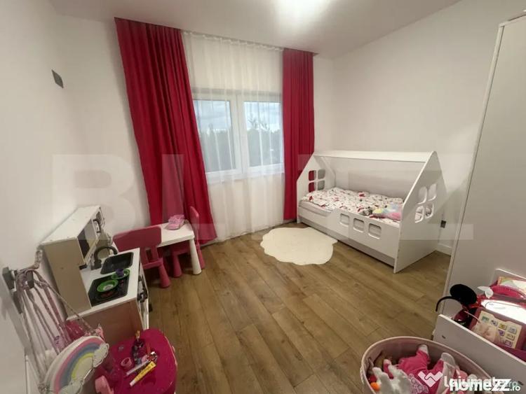 Casă cu 3 camere cu Teren 3600 Mp în Păulești