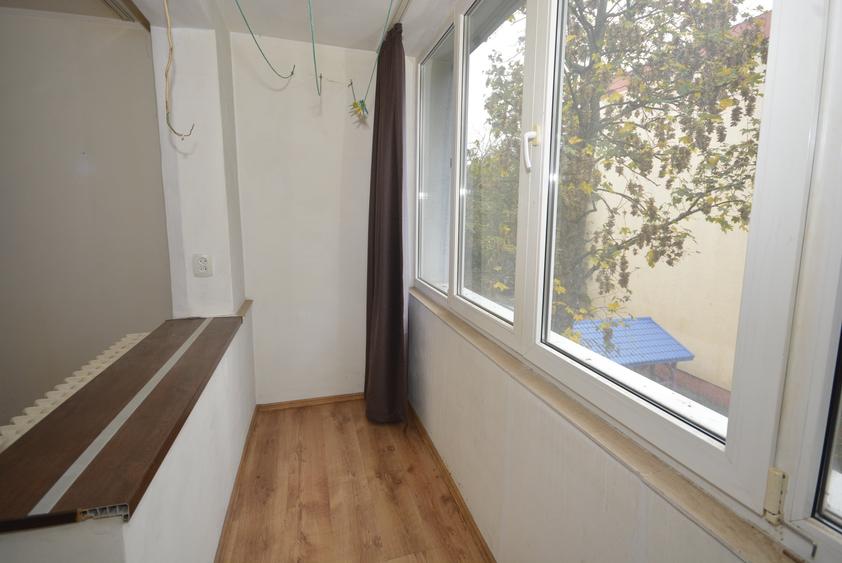 Apartament cu 3 camere decomandat în Giurgiului