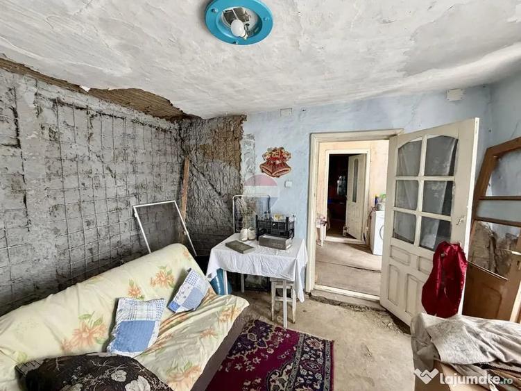 Casă cu 3 camere cu Teren 563 Mp în Câmpineanca