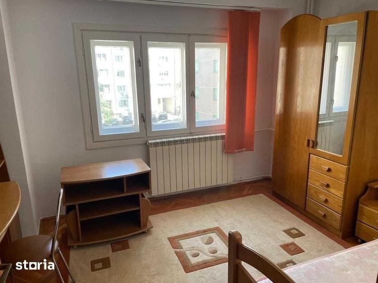 Apartament cu 3 camere decomandat în Centrul Civic
