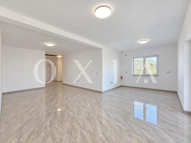 Duplex cu 4 camere cu Canalizare în Șag