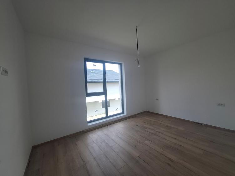 Apartament cu 2 camere semidecomandat în Bragadiru