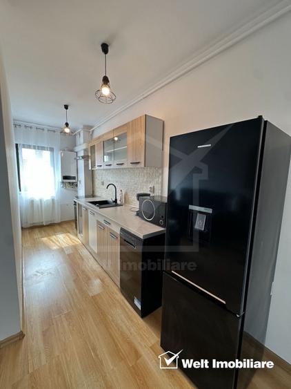 Apartament cu 3 camere semidecomandat, mobilat în Gară