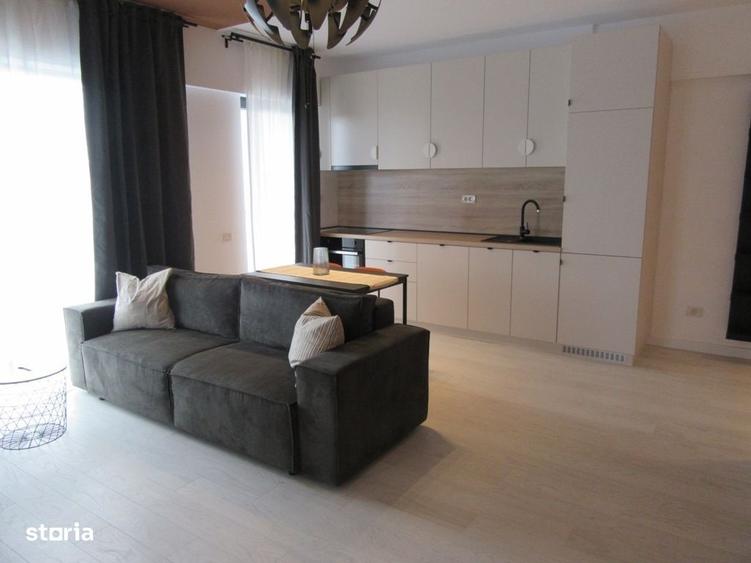 Apartament cu 3 camere semidecomandat, mobilat în Fundeni